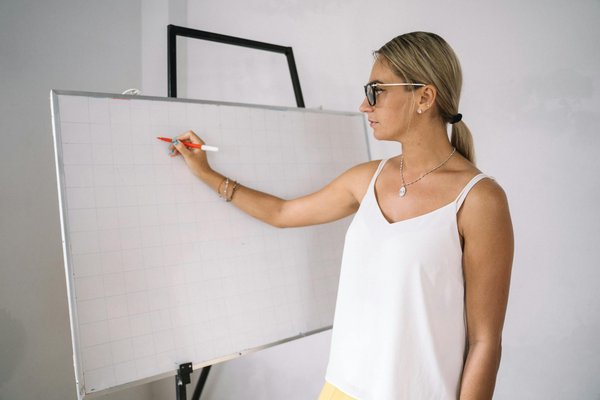 Elevating client satisfaction: effective approaches for uk consultancy firms to exceed expectations